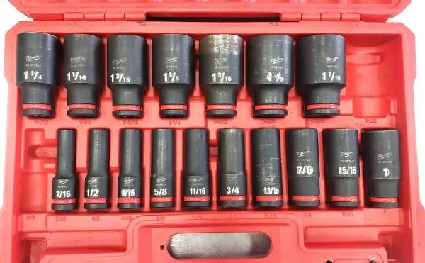 Milwaukee Drive Socket Set 49-66 7093