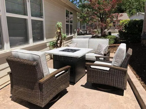 Outdoor Rattan Swivel Chair/Loveseat *New*