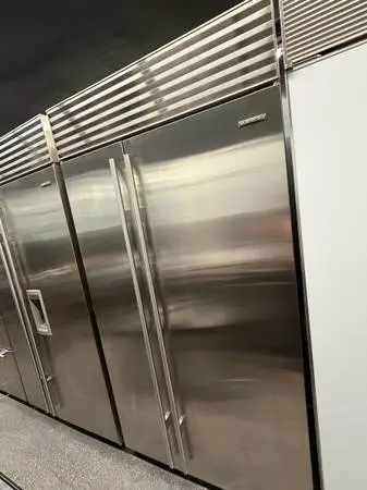 STAINLESS STEEL BUILT-IN REFRIGERATOR SUB ZERO