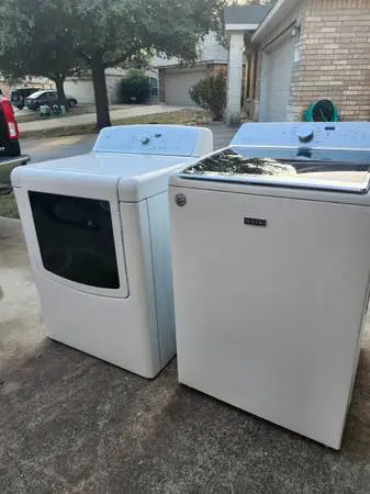 MAYTAG WASHER AND KENMORE ELECTRIC DRYER COMBO