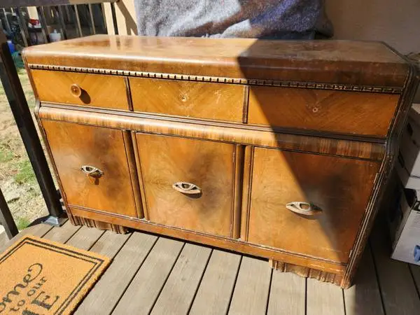 🍀 1930s Vintage Art Deco Waterfall Walnut Sideboard Buffet