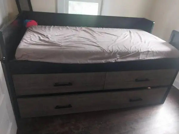 Trundle Bed