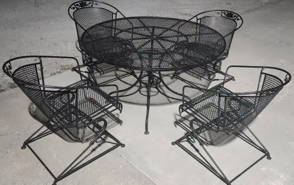 VARIOUS VINTAGE WROUGHT IRON PATIO SETS W CHAIRS