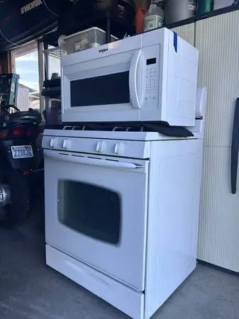 Maytag Gas Range/Oven and Microwave