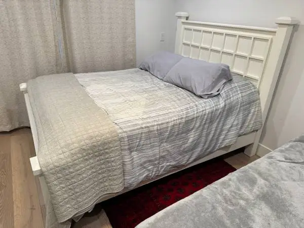 Queen bed with mattress