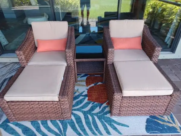 Contemporary 5-piece Lanai/Patio Set