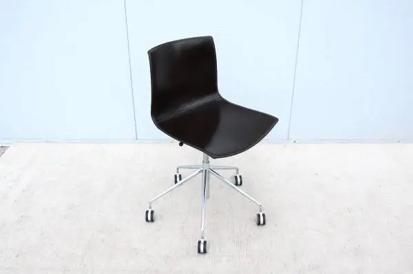 Italian Modern Lievore Altherr Molina for Arper Catifa Leather Chair