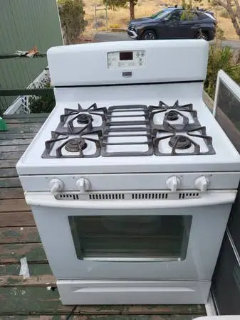 Nice Maytag Gas stove for sale