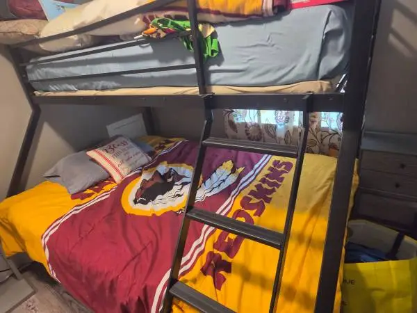 Bunk bed