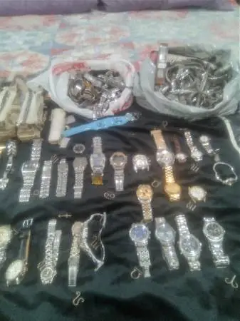 JEWELRY SHOP CLOSING DOWN LEFTOVERS