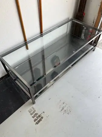 END TABLES AND COFFEE TABLE