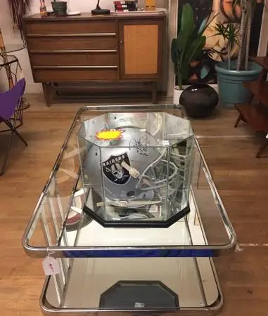 Oakland Raiders Lineman Helmet with Raiders Mirrored Back Glass Case
