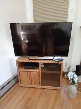 OAK FINISH TV STAND & 55 INCH SONY (2016) REMOTE,WORKS PERFECT