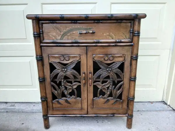 TOMMY BAHAMA STYLE ENTRY TABLE / CABINET, SOFA TABLE or STAND