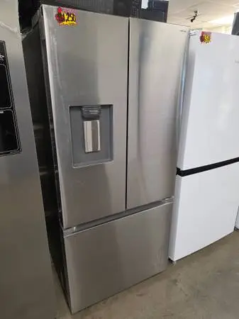 30 samsung new compact French door refrigerator ice and water