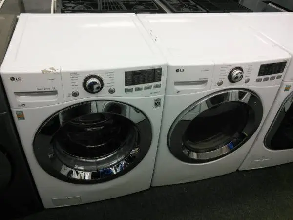 🎱☀ NEW LG FRONT LOAD WASHER AND DRYER LAUNDRY SET STEAM
