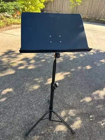 Music stand, heavy duty, metal, adjustable, foldable