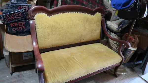 ANTIQUE SOFA/LOVE SEAT