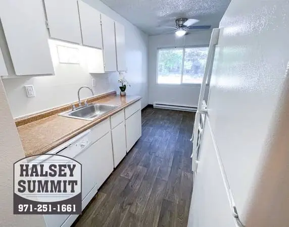 1 FREE MONTH, $500 OFF! Public Parks, Covered Patio, Large Living Room