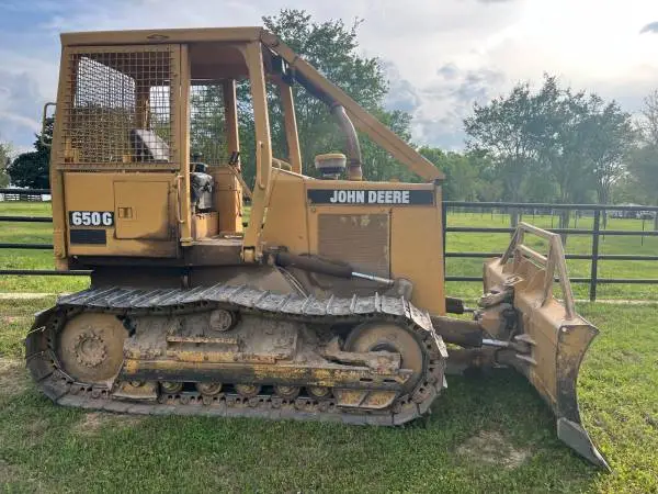 Deere 650G dozer