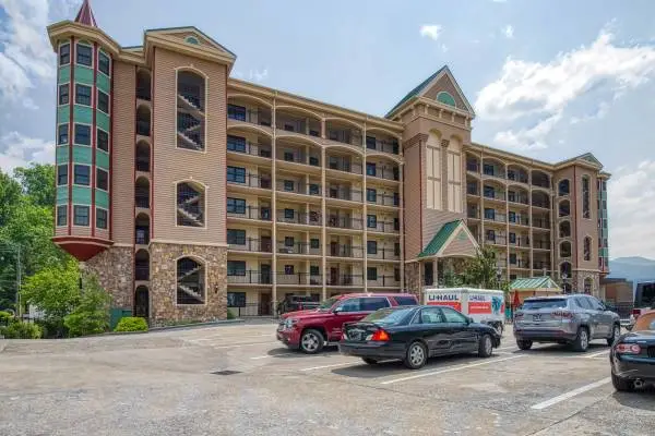 5* CHRISTMAS is $299 - Book NOW! - GATLINBURG - Creekside/Mtn Views