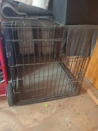 Dog crate