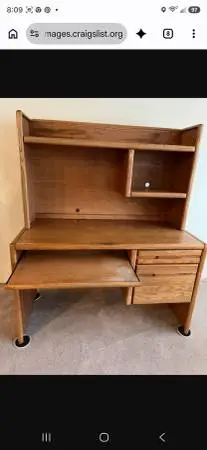Computer desk