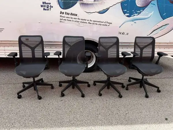 MidBack Premium Cosm Office Mesh Chair Like New By Herman Miller