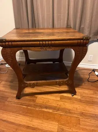 Oak Table
