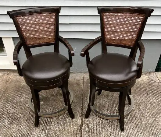 Drexel Heritage bar stools (pair)