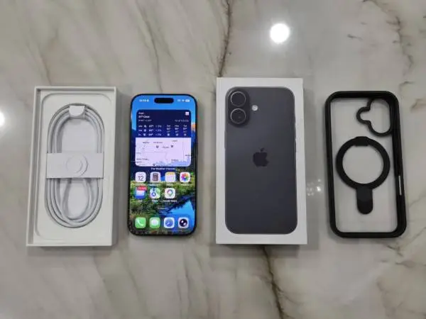 iPhone 17 512GB LIKE NEW UNLOCKED
