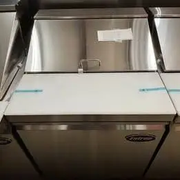Entree 27” Sandwich Prep Refrigerator 🥪❄️
