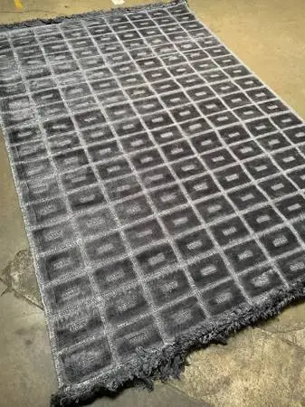 53 x 76 Feet Dark Grey Faux Silk Wool Handmade Natural Rug