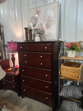 Chest of Drawers