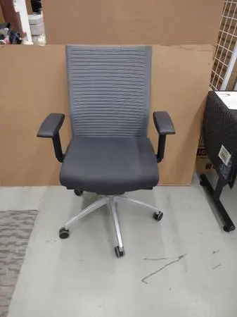 4 Gray Sit On It Sona Fully Adjustable Office Chair Desk MSRP $1647