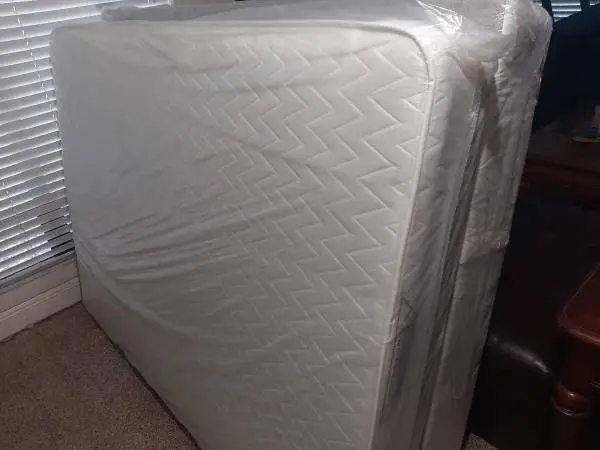 Mattress & Box ..... full size