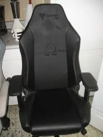 3 GAMING CHAIR--Secret Lab $100--GT W/Foot Rest $100--S-Racer $50