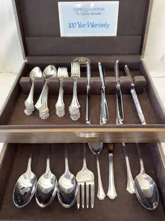 Reed & Barton French Chippendale Silver Plated 1981