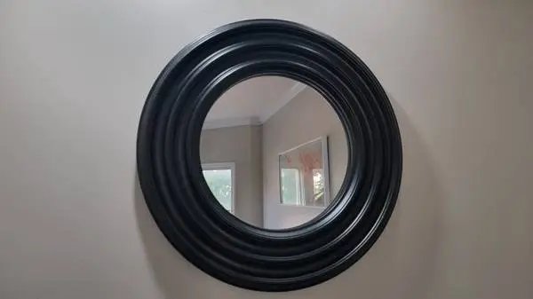 Round Abstract Mirror 29