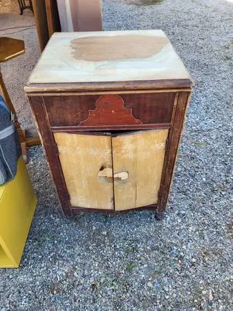 Vintage cabinet