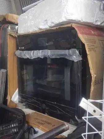 Brand GE electric single oven black 30w