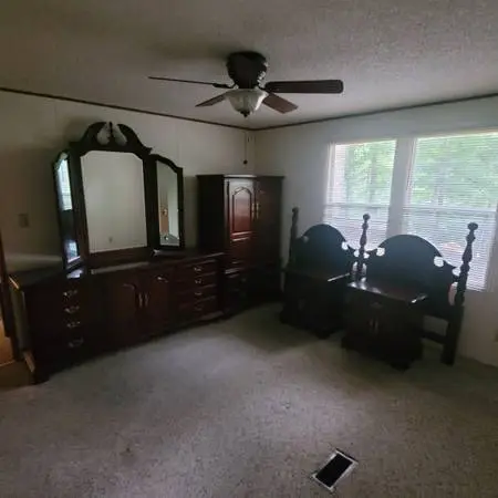 Thomasville Dark Cherry king size 5 piece bedroom furniture
