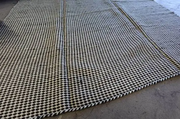 7′ 10″ Square Unique Loom Laurel  Jute Area Rug – Black & White