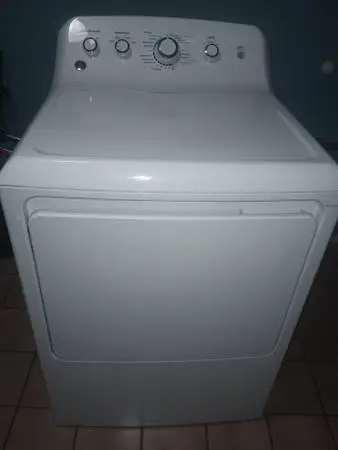 Heavy duty  super capacity ELECTRIC dryer,  working great
