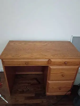 Desk free