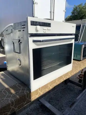 White Miele Built In Electric Convection Oven Model #H387B Used