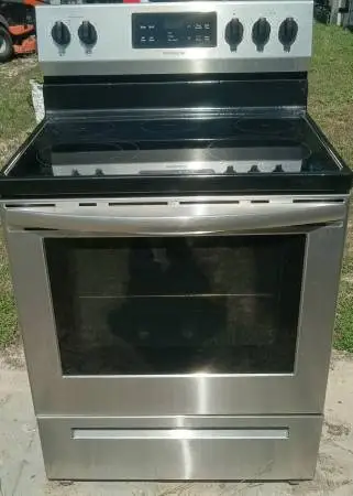 FRIGIDAIRE ELECTRIC STOVE