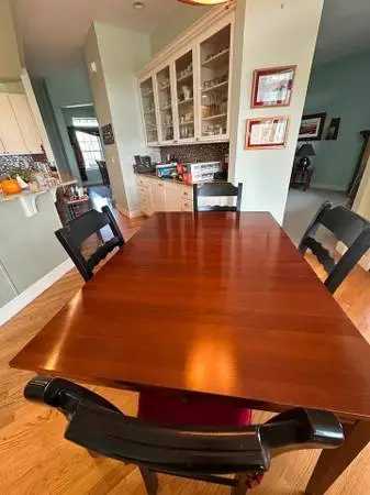 Ethan Allen Solid Cherry Dining Table w/ 4 Chairs