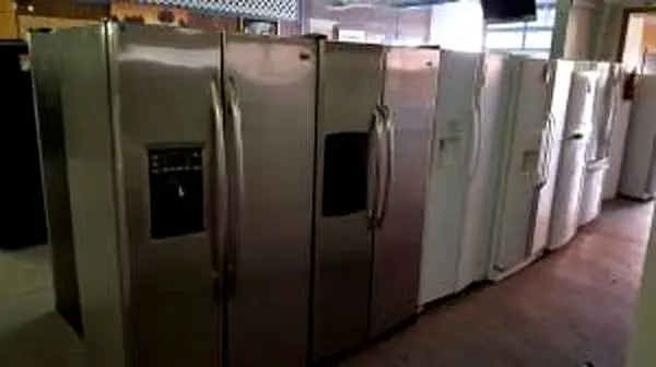 Kitchen refrigerator machines studio, regular, side b sides