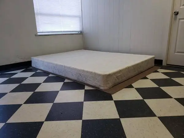 Queen size box spring - can DELIVER almost anywhere for $20 extra